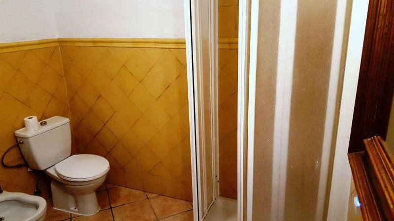 La Hospedería de Ana - Baño Amarillo