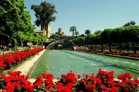 La Hospedería de Ana / Alcázar de los Reyes Cristianos