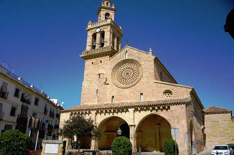 La Hospedería de Ana / Iglesia de San Lorenzo